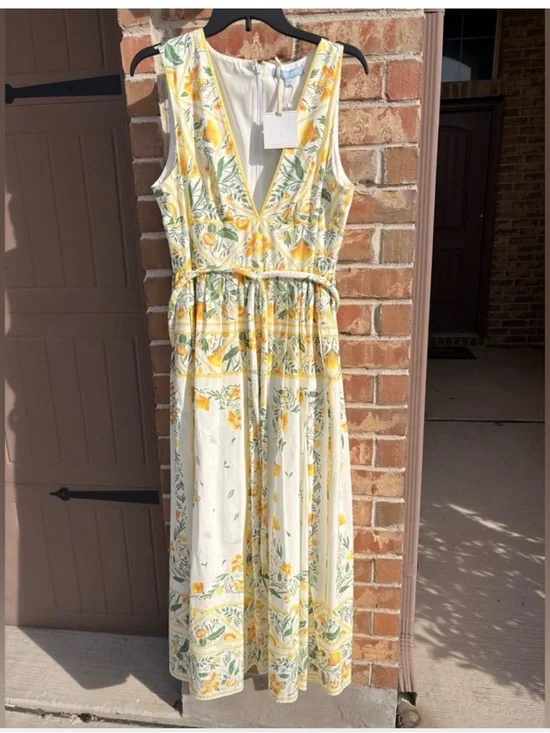 Antonio Melani × Style by Simkins Hannah Poplin V-Neck Sleevelesss 8
NWT $229 - Picture 3 of 7